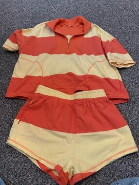 Womens boutique short set small
